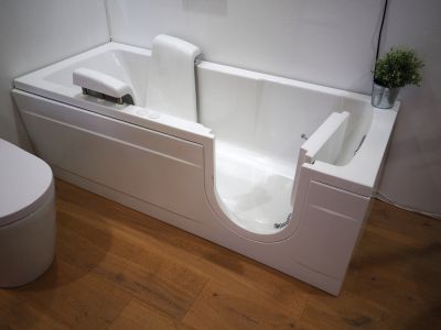 Provide Safety with Elderly Bathroom Remodeling Services!